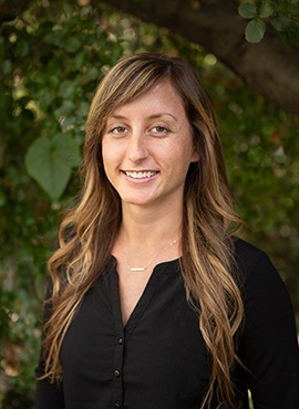 Dental assistant Bailey